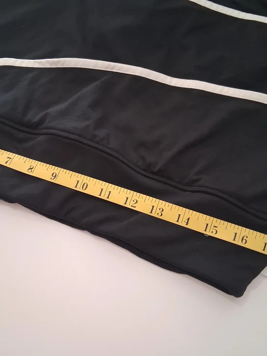 BCG Black Skort with White Trim Size Large - Picture 5 of 8
